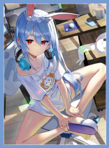 ミッドナイトブルー 兔田佩克拉【T-Shirt】同人卡套